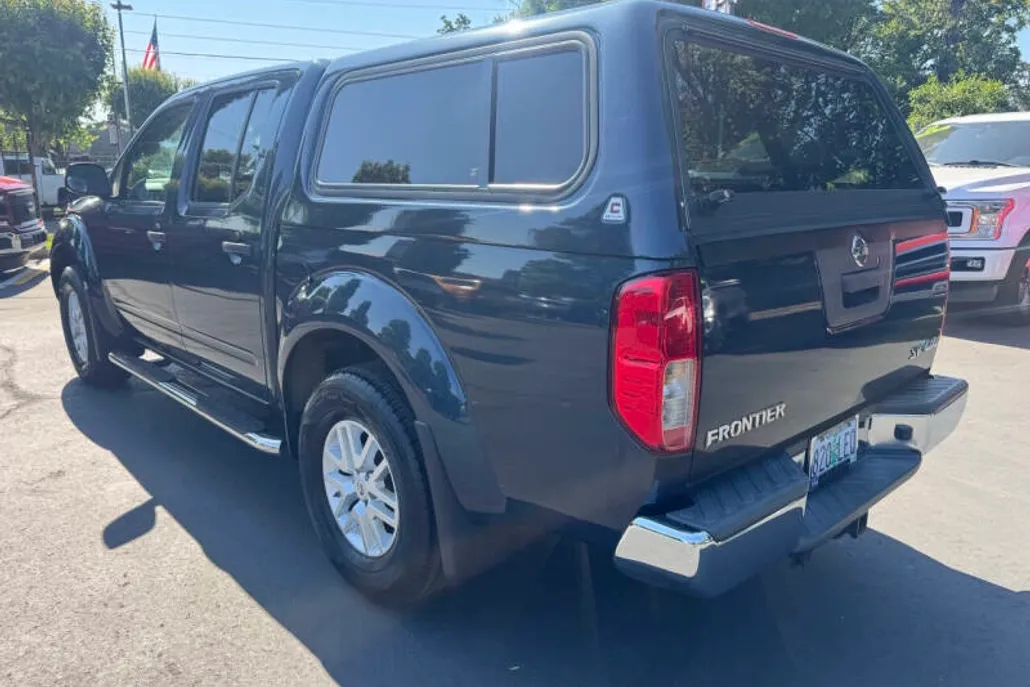 2018 Nissan Frontier SV photo 1