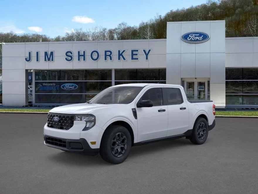 2025 Ford Maverick XLT photo 1