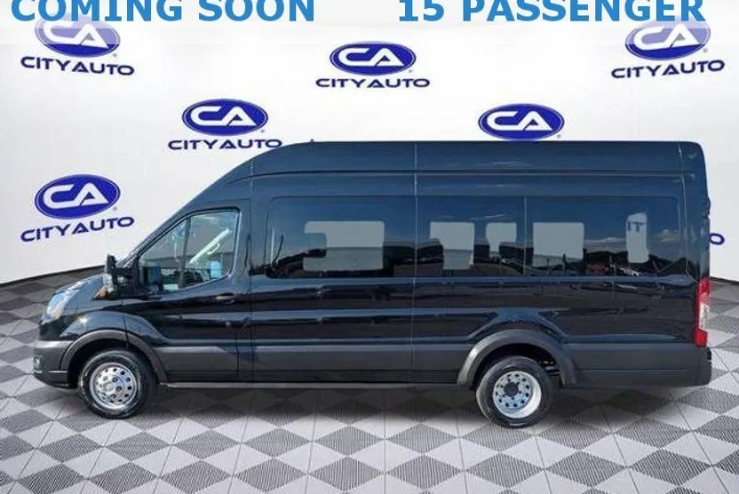 2023 Ford Transit XLT photo 1