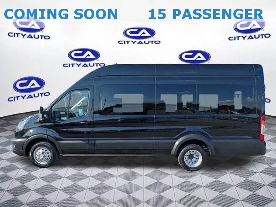 2023 Ford Transit XLT photo 1