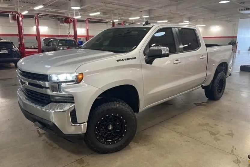 2022 Chevrolet Silverado 1500 photo 1