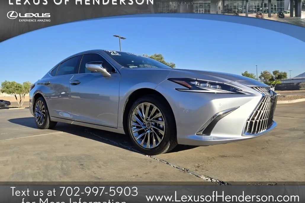 2025 Lexus ES 300h Luxury photo 1