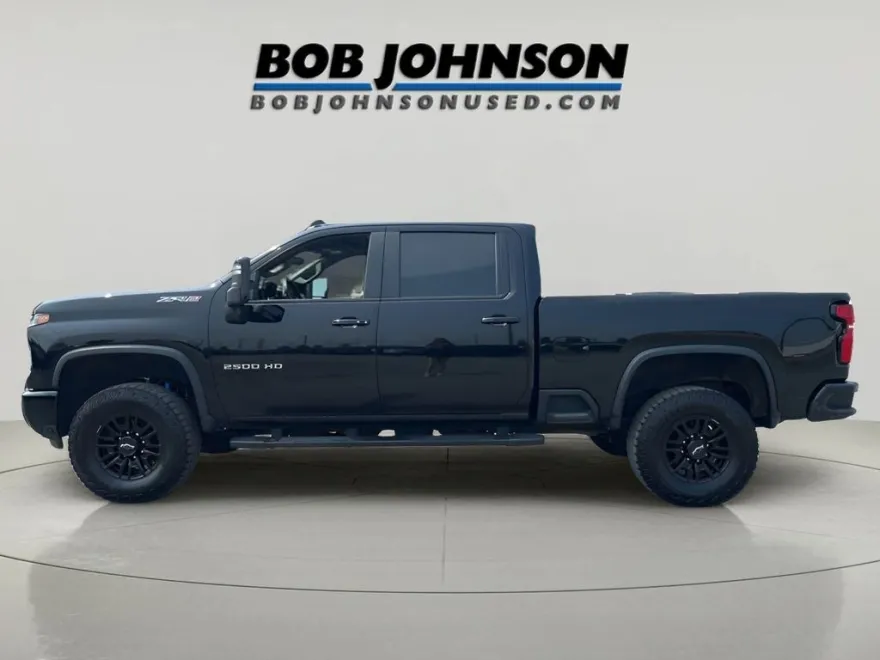 2024 Chevrolet Silverado 2500HD ZR2 photo 1