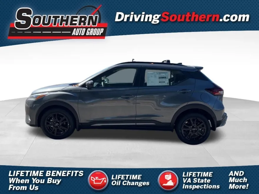 2024 Nissan Kicks SR photo 1