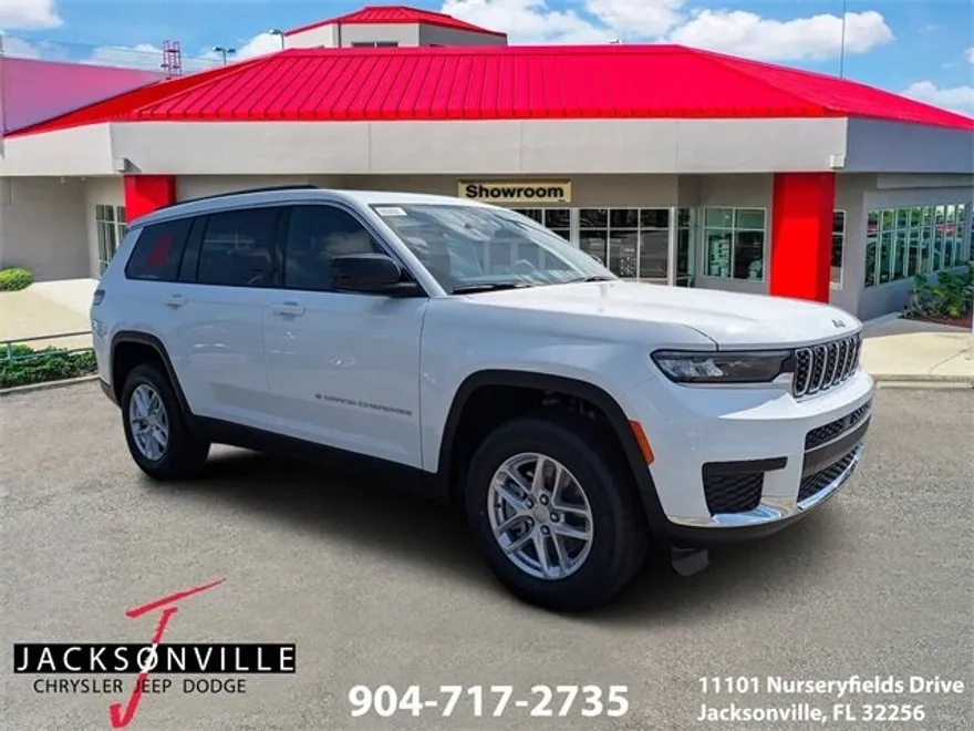 2025 Jeep Grand Cherokee Laredo photo 1