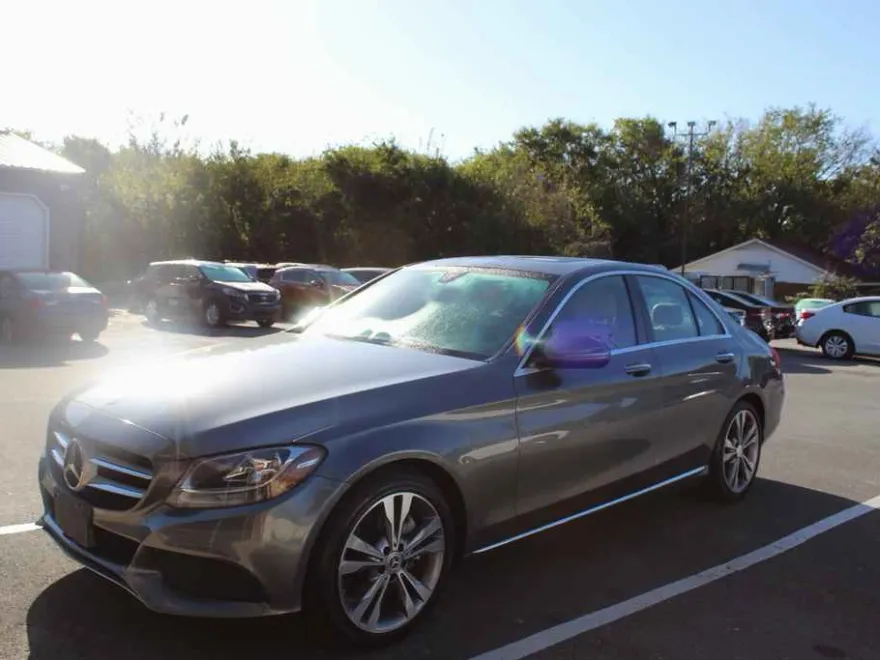 2018 Mercedes Benz C 300 photo 1