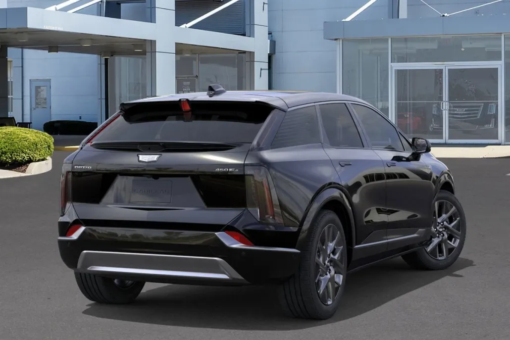 2025 Cadillac Optiq Luxury photo 1