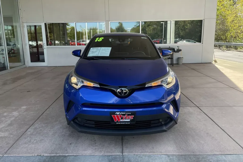 2018 Toyota C-HR XLE photo 1