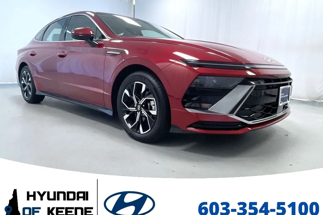 2025 Hyundai Sonata SEL photo 1