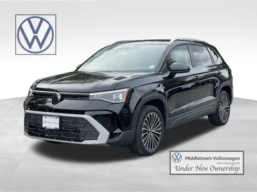 2025 Volkswagen Taos SE photo 1