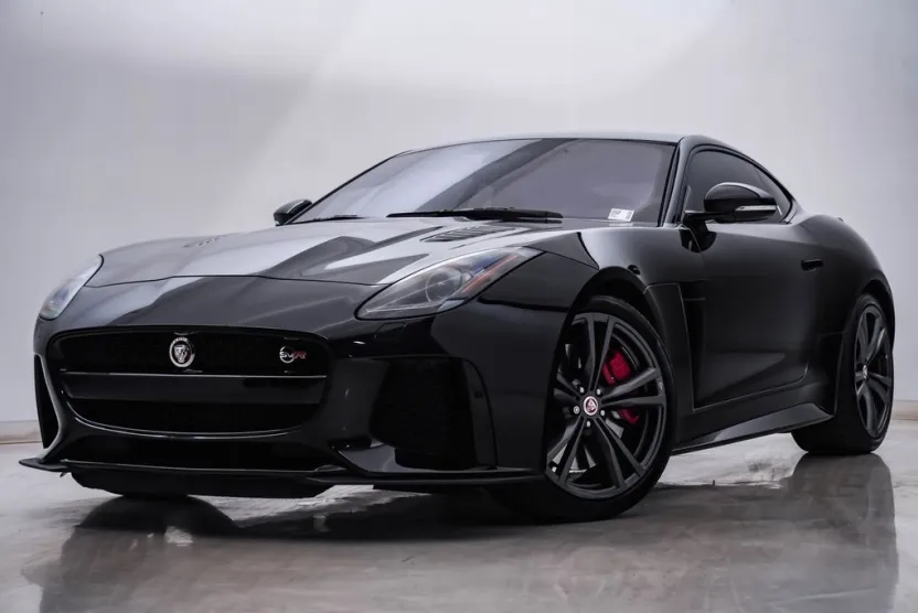 2017 Jaguar F-TYPE SVR photo 1