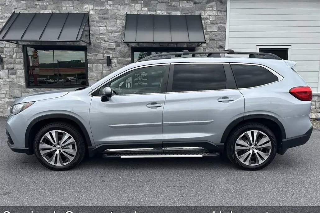 2020 Subaru Ascent Limited photo 1