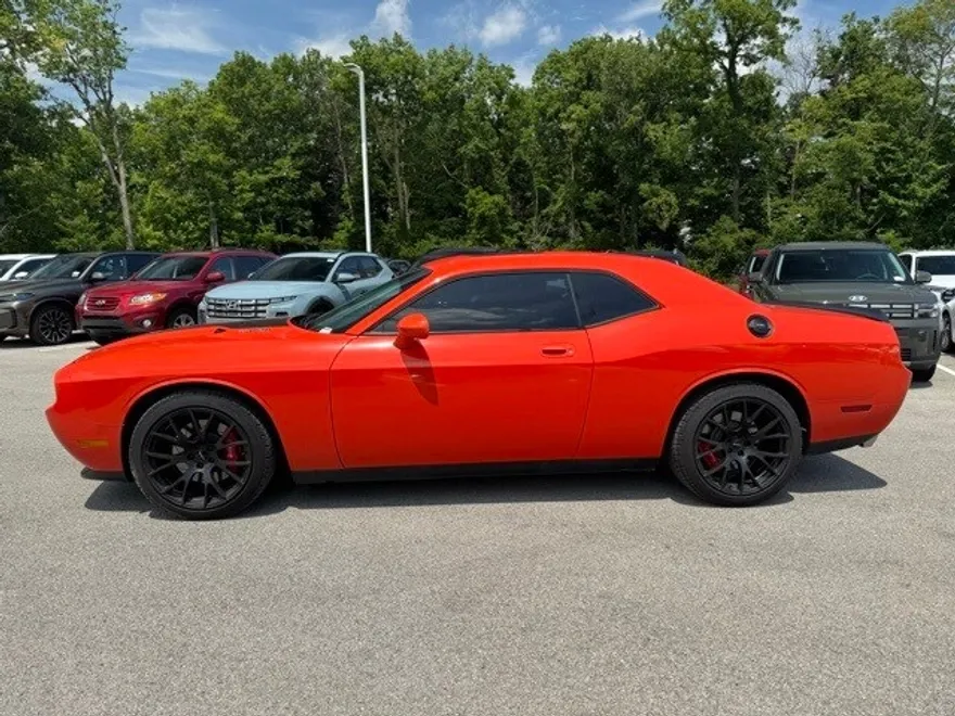 2009 Dodge Challenger SRT8 photo 1