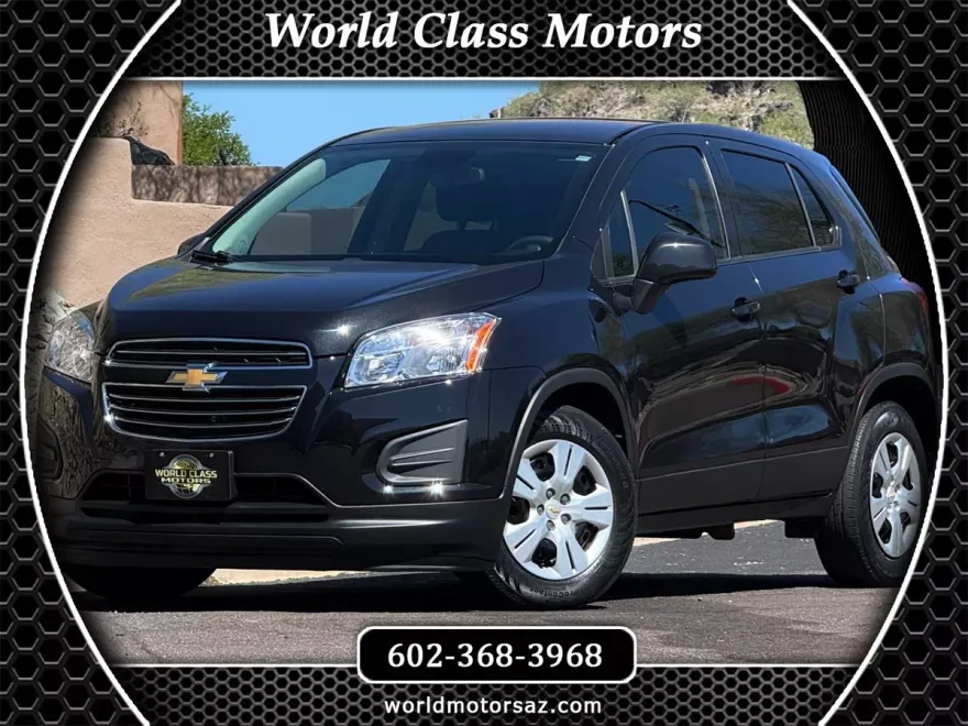 2016 Chevrolet Trax LS photo 1