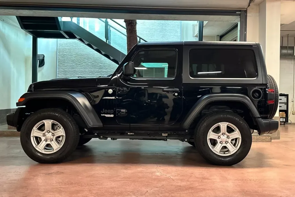 2021 Jeep Wrangler Sport S photo 1