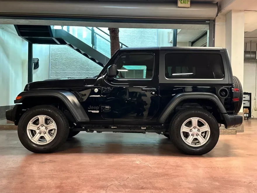 2021 Jeep Wrangler Sport S photo 1