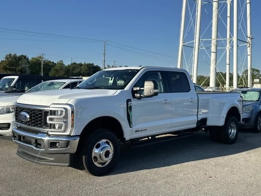 2026 Ford F-350 XLT photo 1