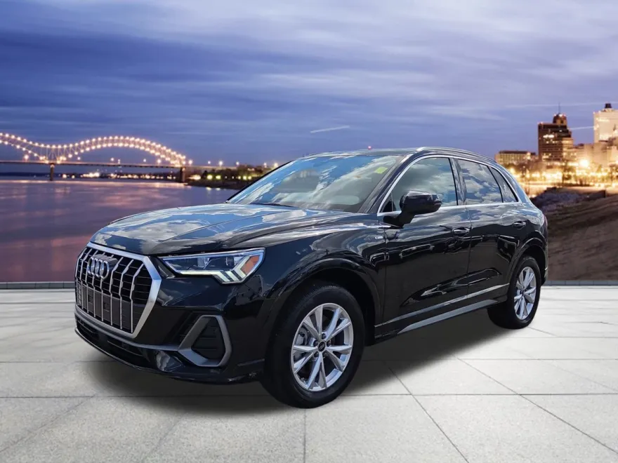 2024 Audi Q3 45 TFSI S line Premium photo 1