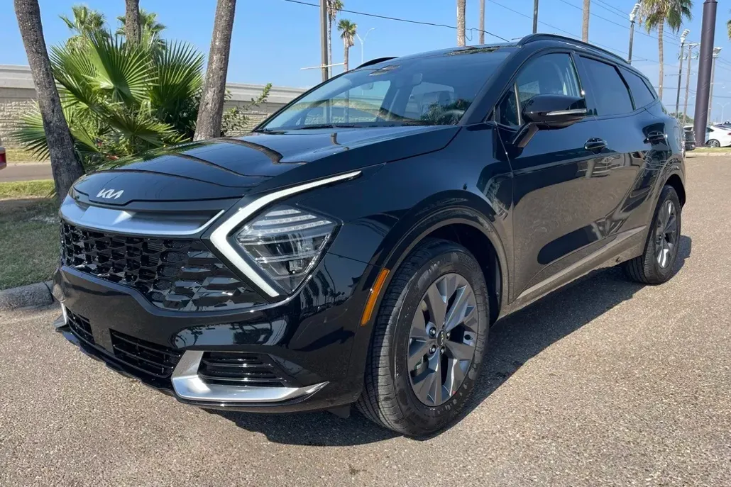 2025 Kia Sportage SX photo 1