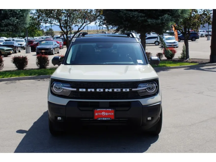 2025 Ford Bronco Sport Outer Banks photo 1