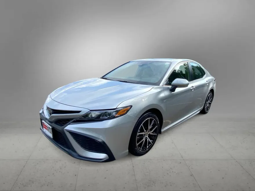 2023 Toyota Camry SE photo 1