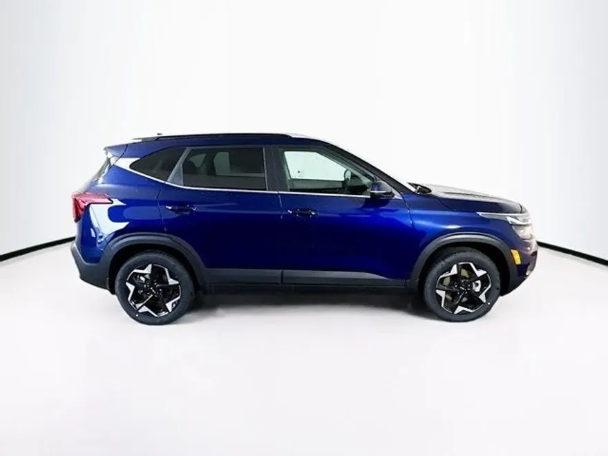 2025 Kia Seltos EX photo 1