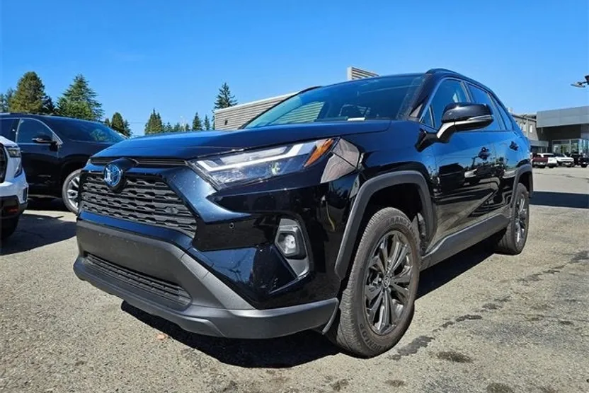 2023 Toyota RAV4 Hybrid XLE Premium photo 1