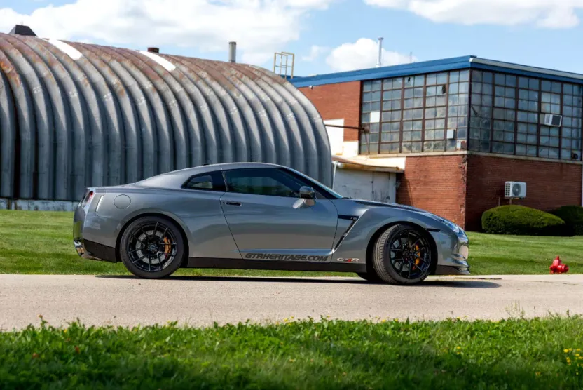 2009 Nissan GT-R Premium photo 1