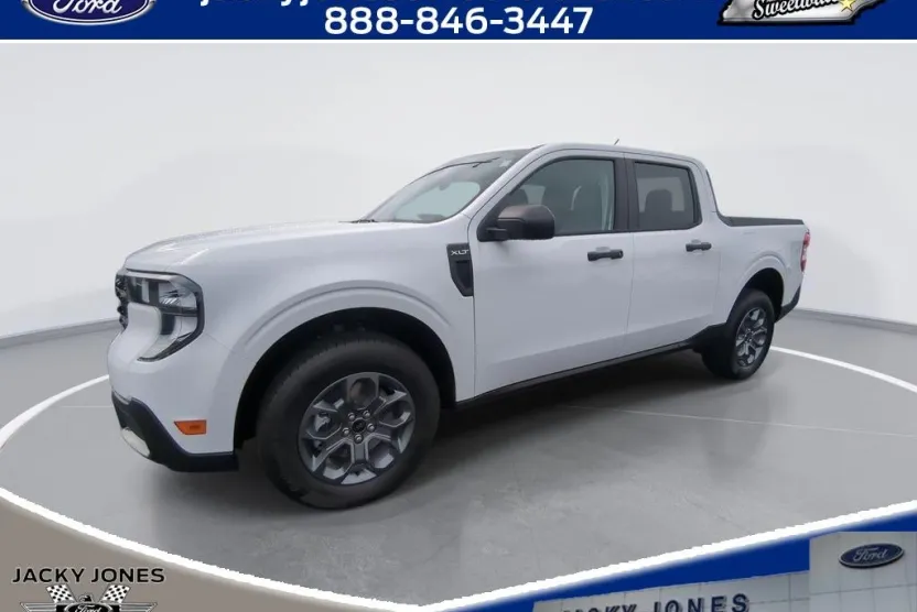 2025 Ford Maverick XLT photo 1