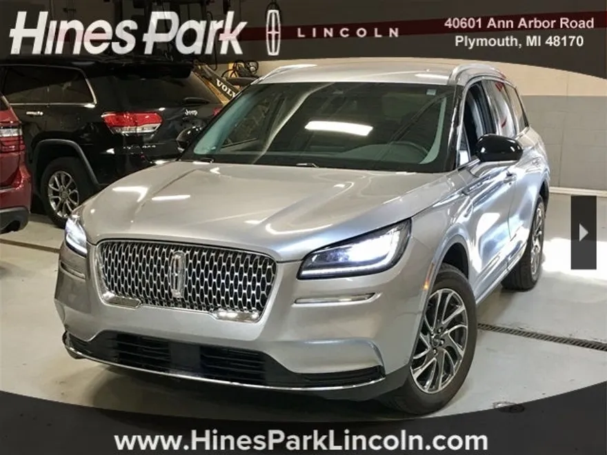 2022 Lincoln Corsair Standard photo 1