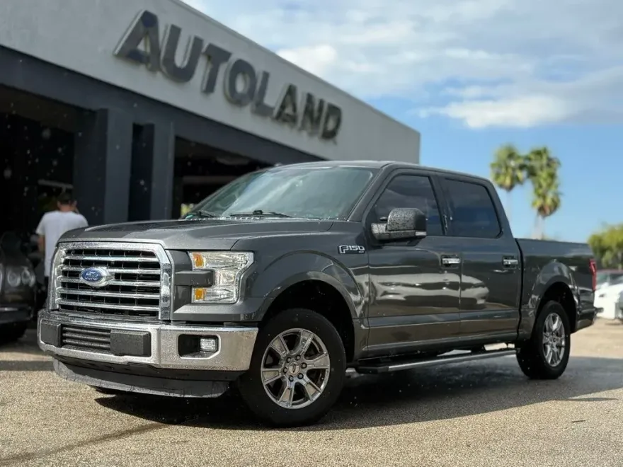2015 Ford F-150 XLT photo 1