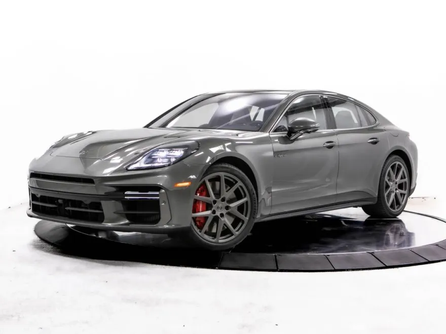 2026 Porsche Panamera E-Hybrid Turbo photo 1