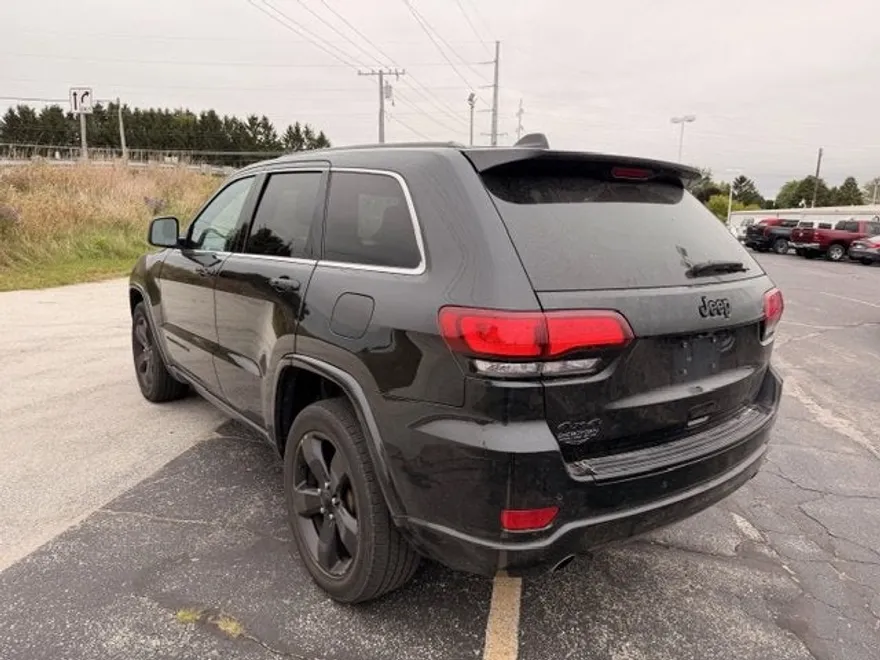 2015 Jeep Grand Cherokee Altitude photo 1
