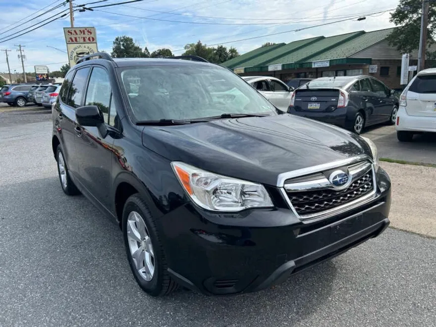 2015 Subaru Forester 2.5i Premium photo 1