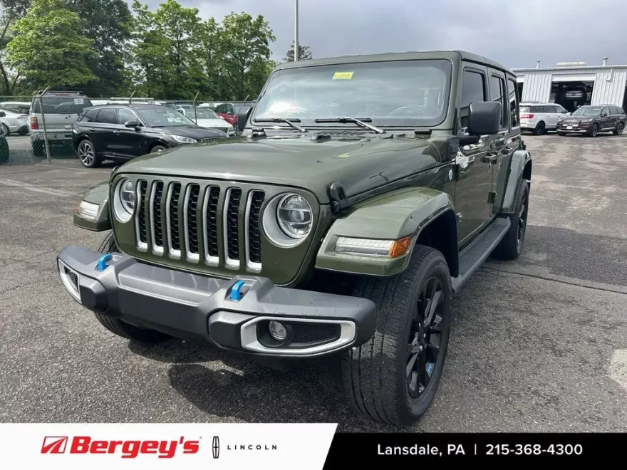 2022 Jeep Wrangler Unlimited Sahara 4xe photo 1