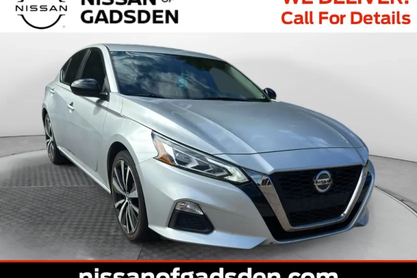 2022 Nissan Altima 2.5 SR photo 1