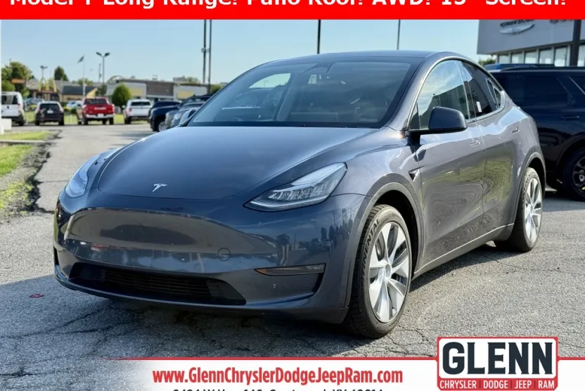 2023 Tesla Model Y Long Range photo 1