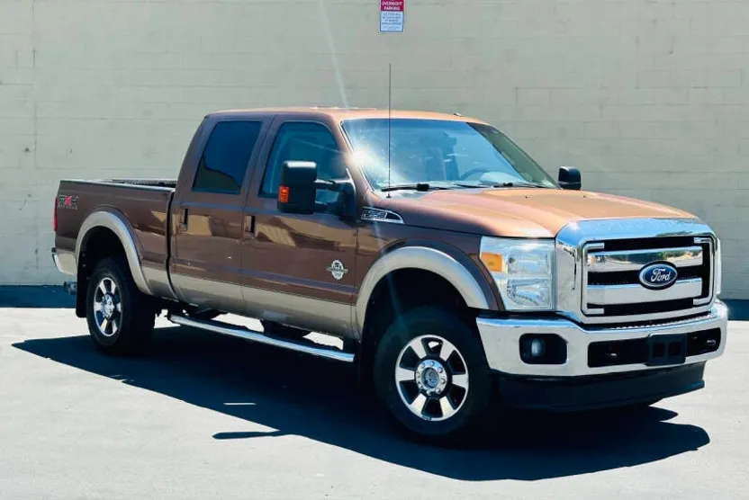 2011 Ford F-350 Lariat photo 1