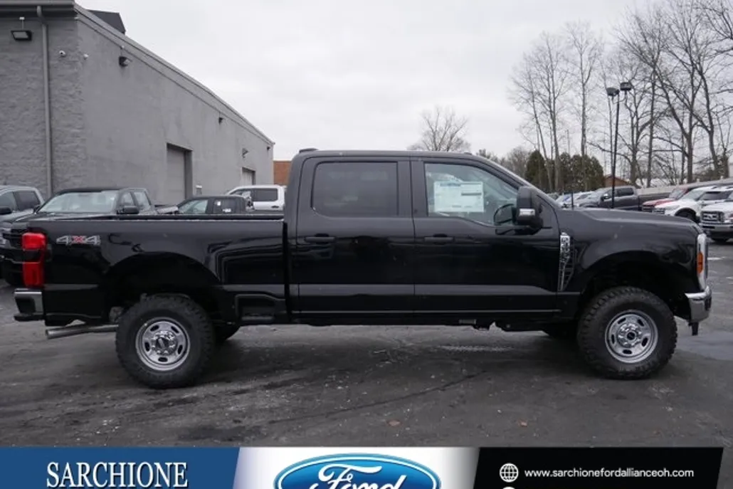 2025 Ford F-350 photo 1