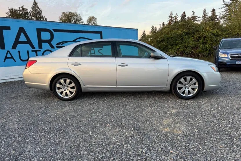 2007 Toyota Avalon Limited photo 1