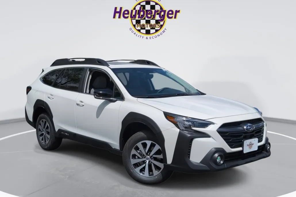 2025 Subaru Outback Premium photo 1
