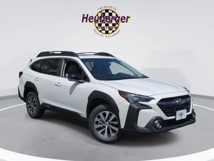 2025 Subaru Outback Premium photo 1