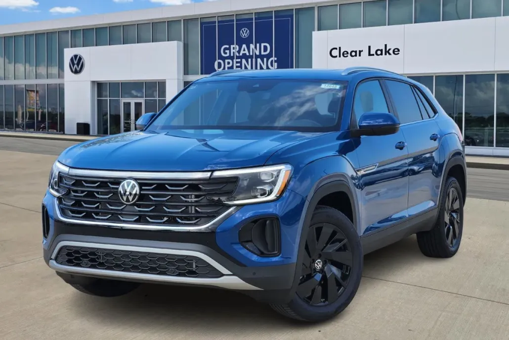 2026 Volkswagen Atlas Cross Sport SE Technology photo 1