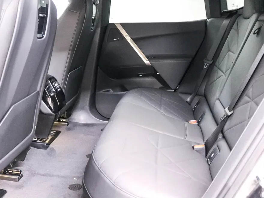 2026 Bmw iX photo 20
