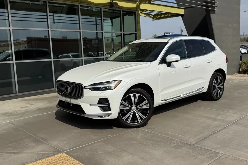 2022 Volvo XC60 Inscription photo 1