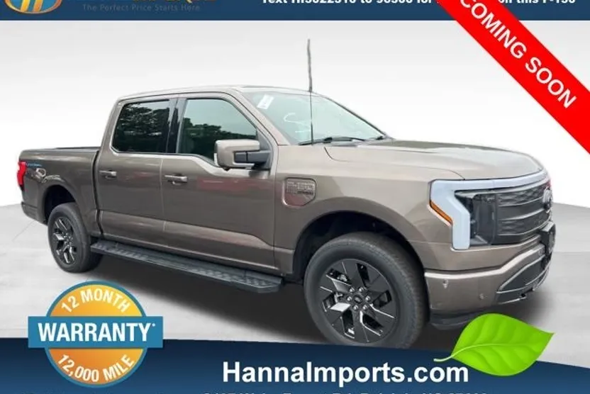 2023 Ford F-150 Lightning Lariat photo 1