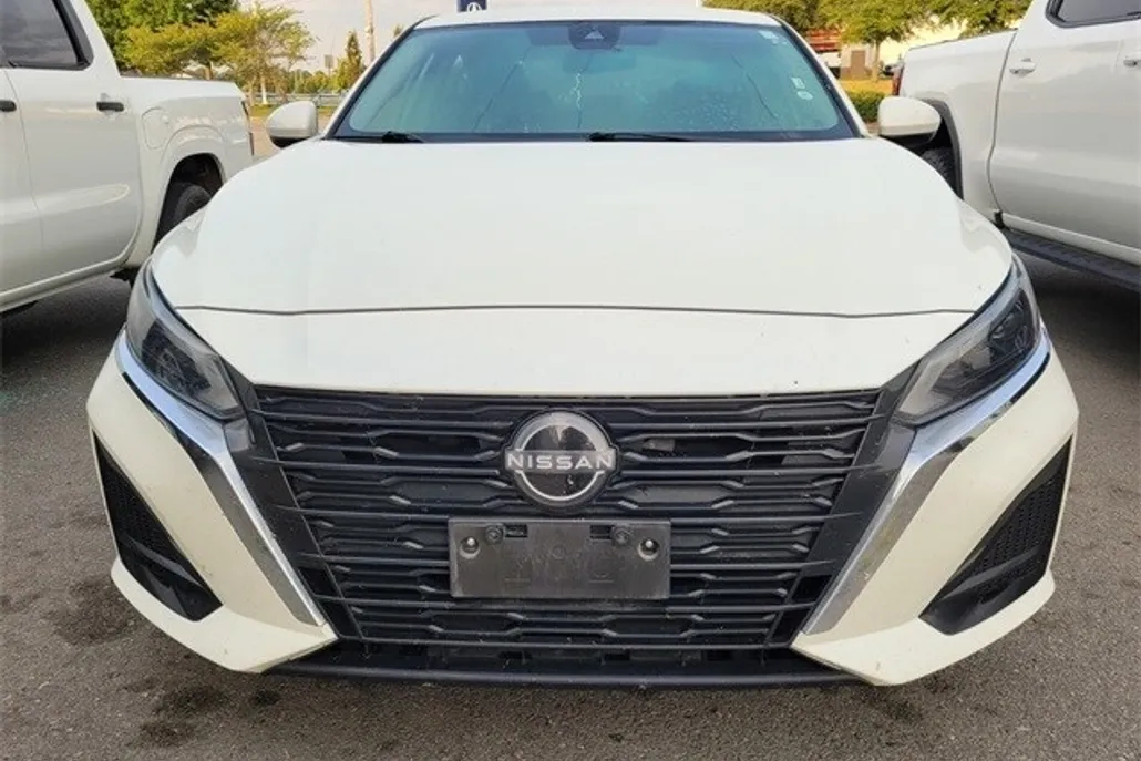 2023 Nissan Altima 2.5 SV photo 1