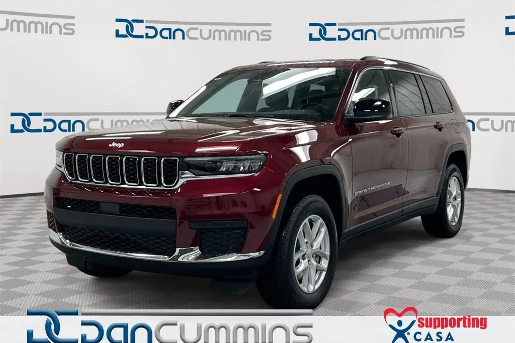 2025 Jeep Grand Cherokee Laredo photo 1
