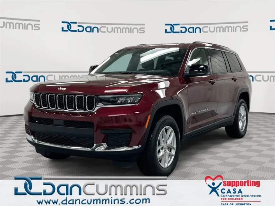 2025 Jeep Grand Cherokee Laredo photo 1