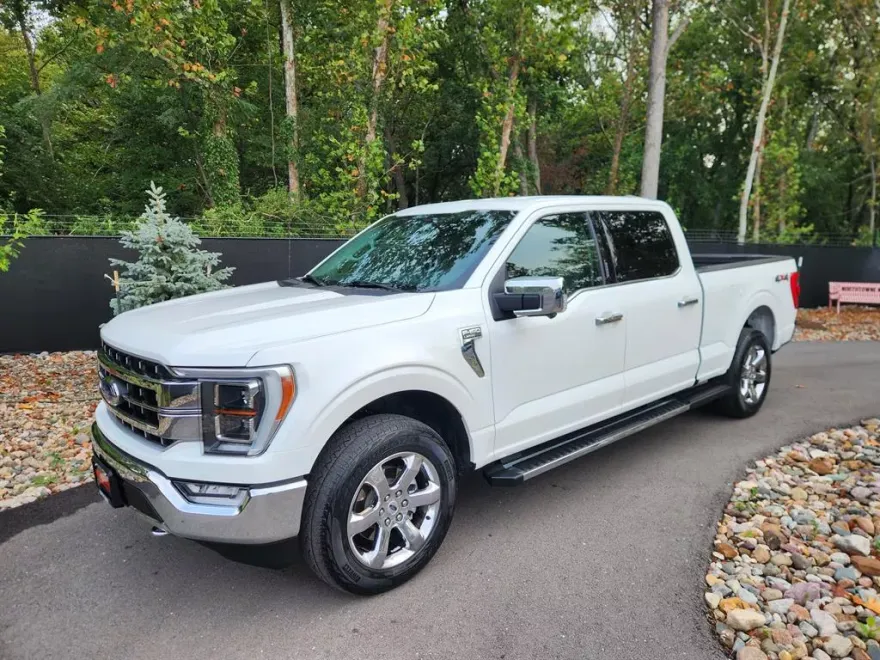 2021 Ford F-150 Lariat photo 1
